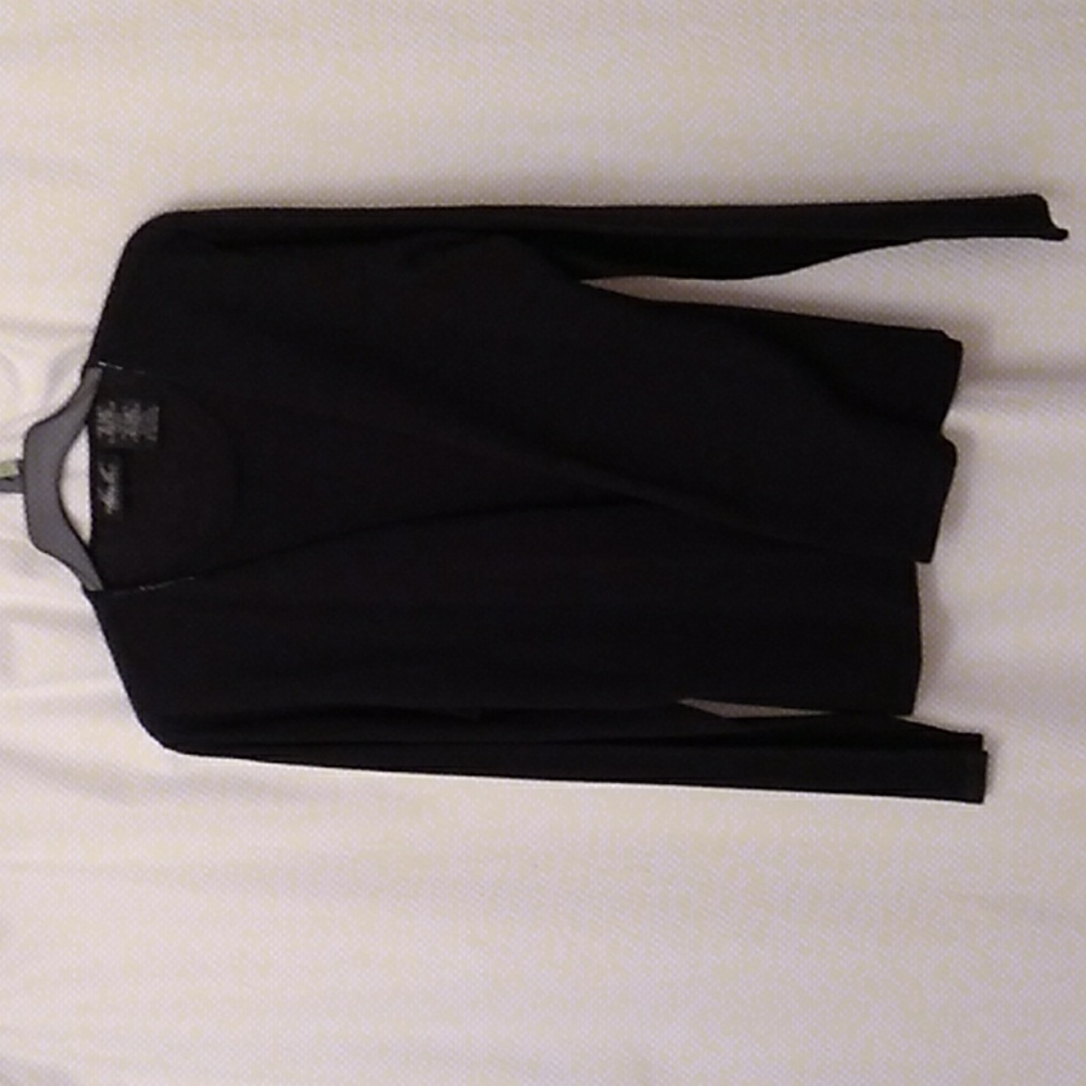 Kathie Lee Collection  black light weight sweater with  beads